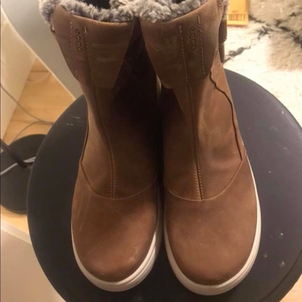 Women’s 10, ECCO cashmere lined boots. NWOT